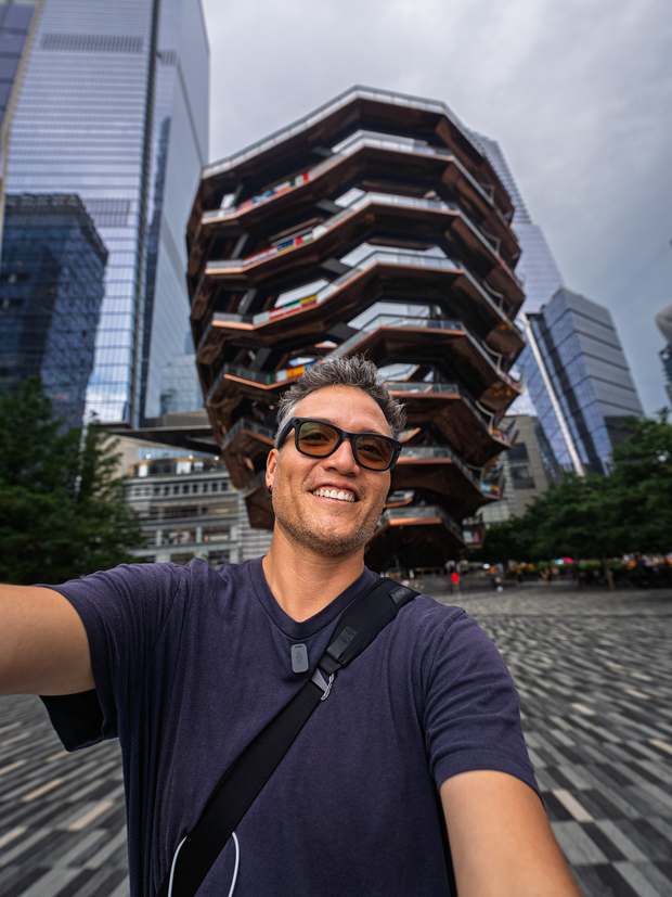 Henry caminando Nueva York